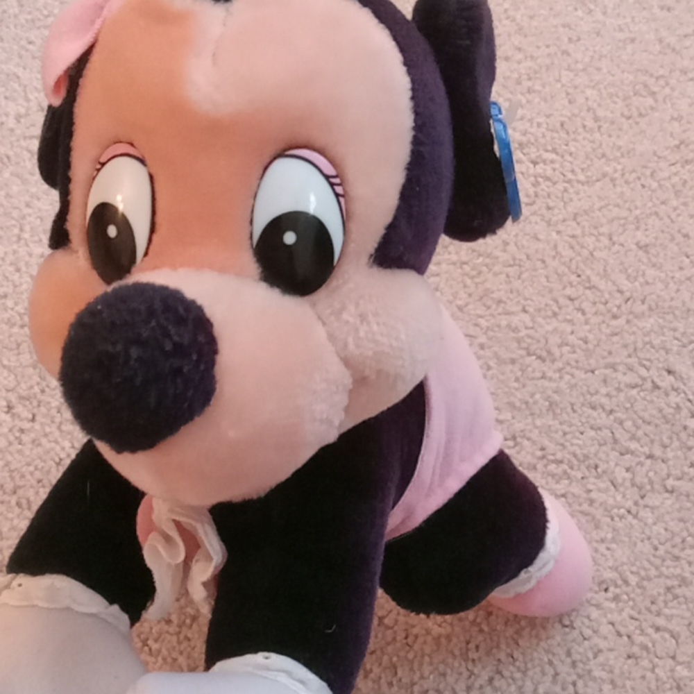 Vintage 1980s Minnie Mouse baby stuffed toy - Picture 4 of 13